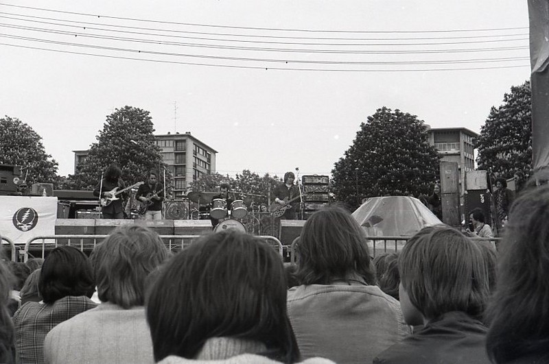 1972